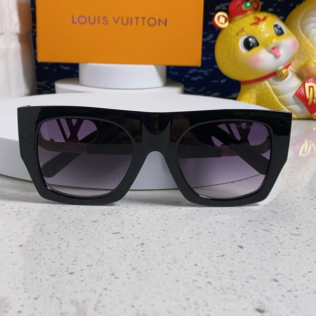 LINK SQUARE SUNGLASSES 570273 IN BLACK ACETATE GREY SMOKE LENS