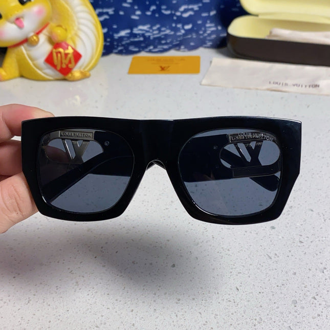 LINK SQUARE SUNGLASSES 570276 IN BLACK ACETATE GOLD LOGO
