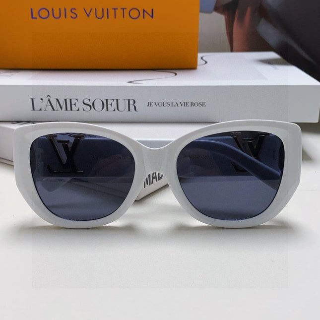 ICON CAT EYE SUNGLASSES 570248 IN WHITE ACETATE
