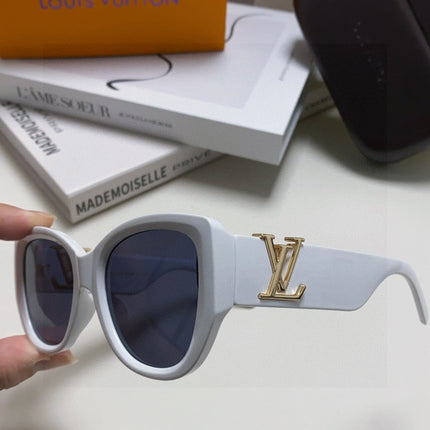 ICON CAT EYE SUNGLASSES 570248 IN WHITE ACETATE