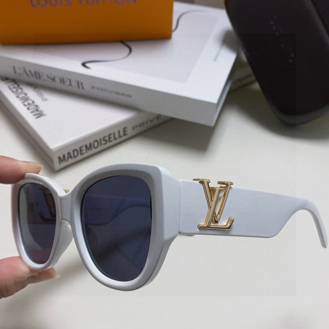 ICON CAT EYE SUNGLASSES 570248 IN WHITE ACETATE