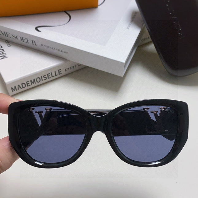 ICON CAT EYE SUNGLASSES 570249 IN BLACK ACETATE