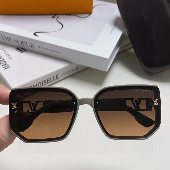 CLASH SQUARE SUNGLASSES 570250 IN GREY ACETATE