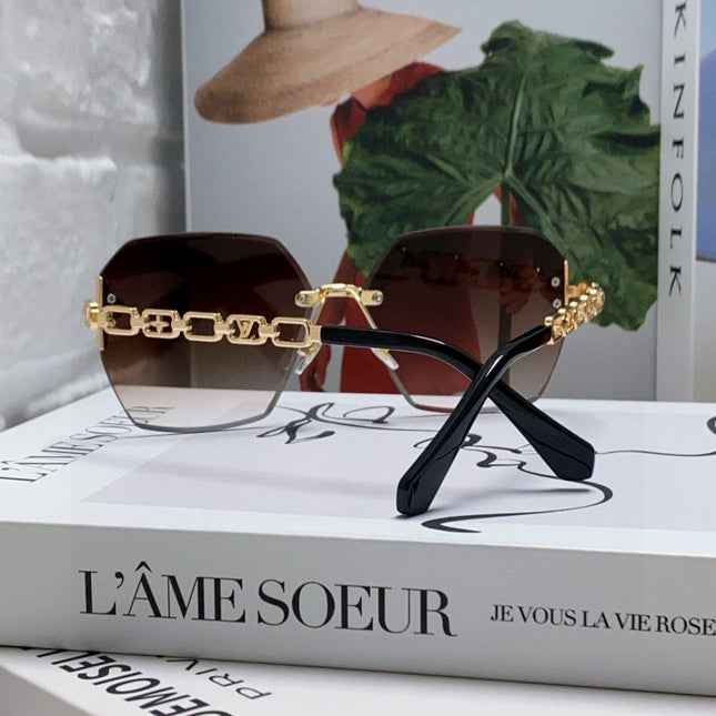 CHAIN SQUARE SUNGLASSES 570260 IN GOLD METAL BROWN SMOKE LENS