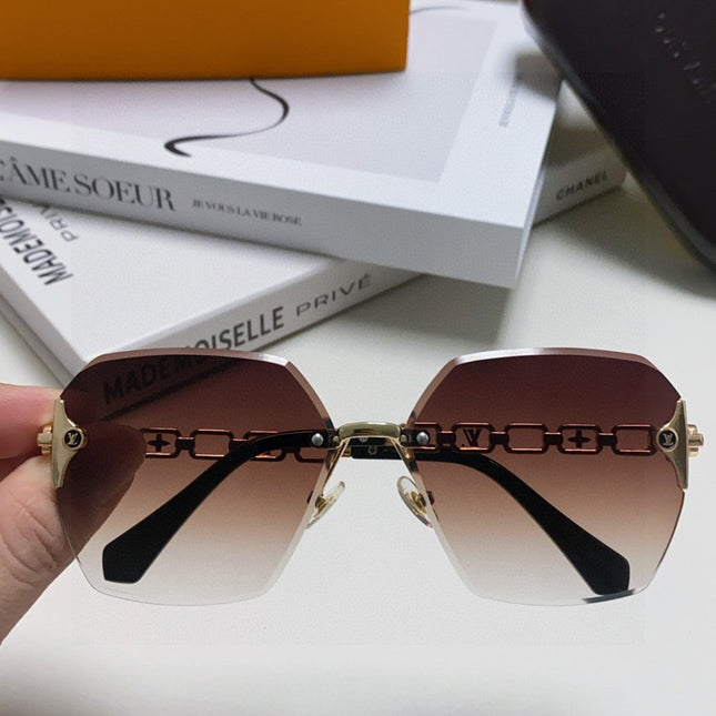 CHAIN SQUARE SUNGLASSES 570260 IN GOLD METAL BROWN SMOKE LENS