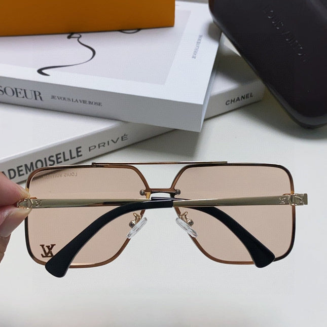 SQUARE SUNGLASSES 570262 IN GOLD METAL LIGHT BROWN LENS