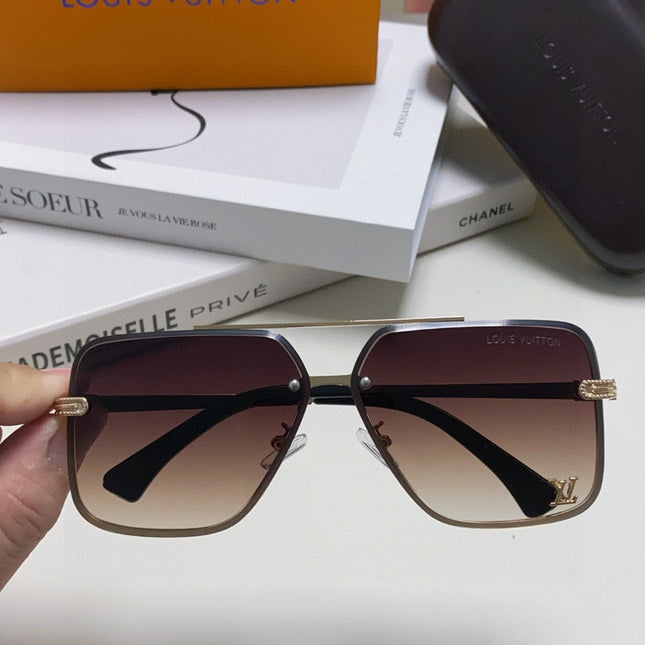 SQUARE SUNGLASSES 570264 IN GOLD METAL BROWN SMOKE LENS