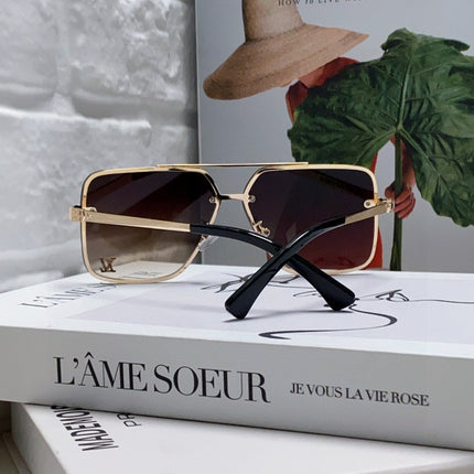 SQUARE SUNGLASSES 570264 IN GOLD METAL BROWN SMOKE LENS