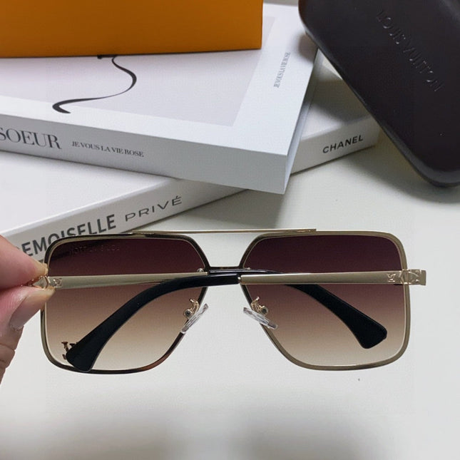 SQUARE SUNGLASSES 570264 IN GOLD METAL BROWN SMOKE LENS