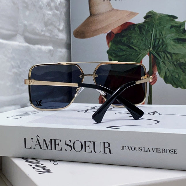 SQUARE SUNGLASSES 570265 IN GOLD METAL LOGO ON LENS