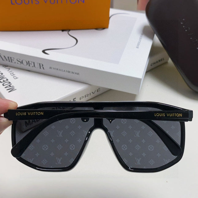 WAIMEA SUNGLASSES 570268 IN BLACK ACETATE MONOGRAM ON LENS