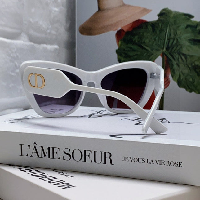 BOBBY B1U SUNGLASS 571589 IN WHITE ACETATE GREY SMOKE LENSES