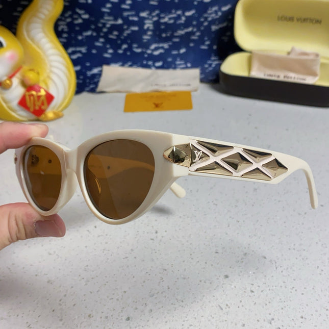 CAT EYE SUNGLASSES 576884 IN IVORY AND GOLD ACETATE