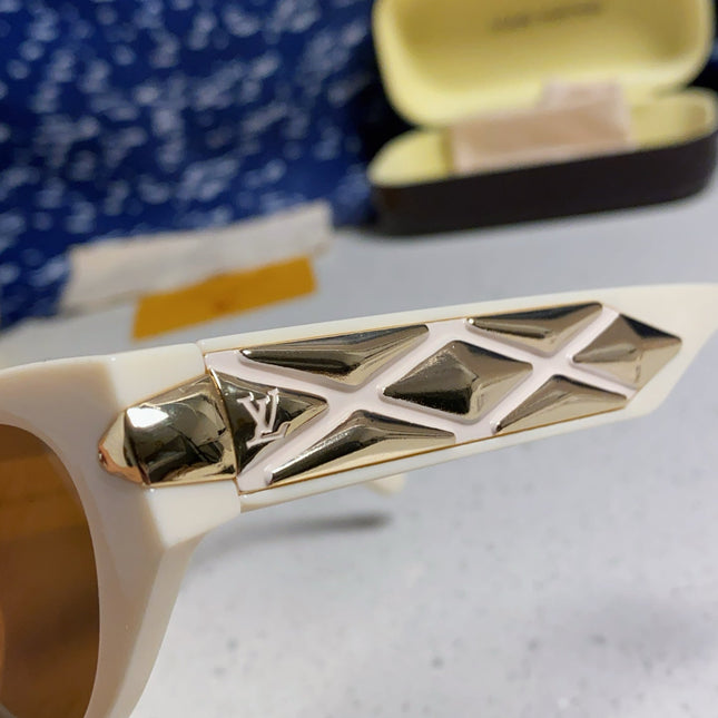 CAT EYE SUNGLASSES 576884 IN IVORY AND GOLD ACETATE
