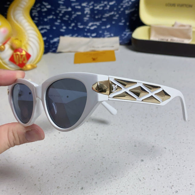CAT EYE SUNGLASSES 576885 IN WHITE AND GOLD ACETATE