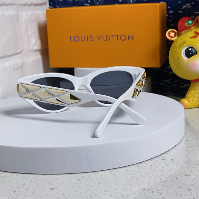 CAT EYE SUNGLASSES 576885 IN WHITE AND GOLD ACETATE