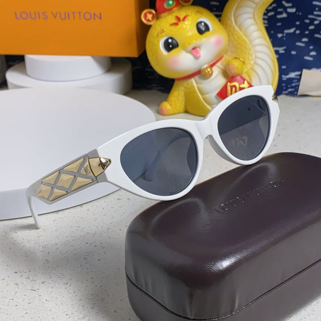 CAT EYE SUNGLASSES 576885 IN WHITE AND GOLD ACETATE