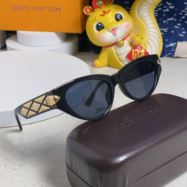 CAT EYE SUNGLASSES 576886 IN BLACK AND GOLD ACETATE