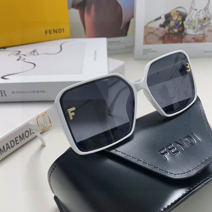 EMBOSSED LOGO FF DIAMONDS SQUARE FRAME SUNGLASSES 575798 IN ACETATE