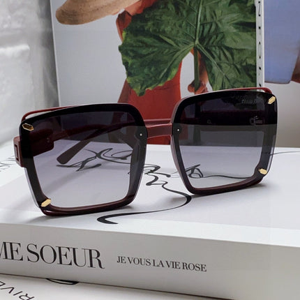 RUNWAY SQUARE SUNGLASSES 576823 IN ACETATE