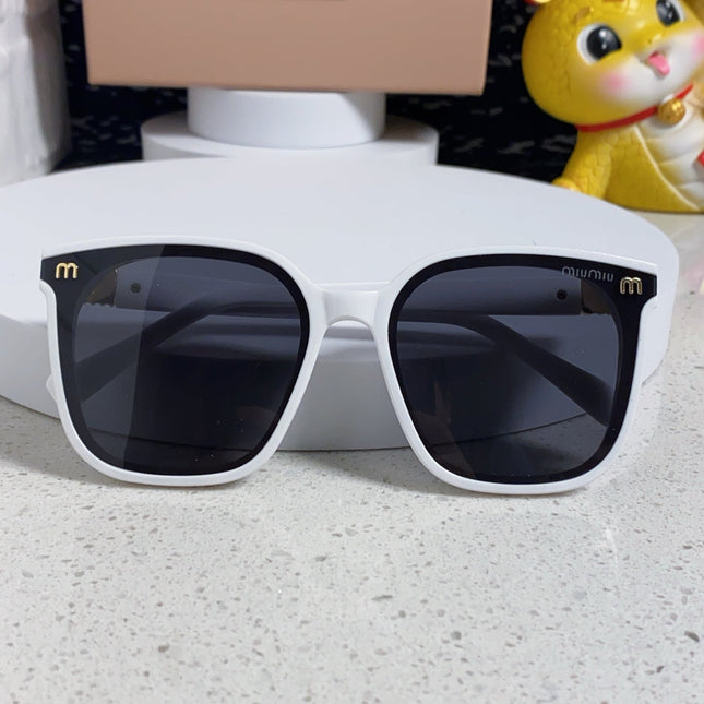 GLIMPSE SQUARE SUNGLASSES 554615 IN WHITE ACETATE