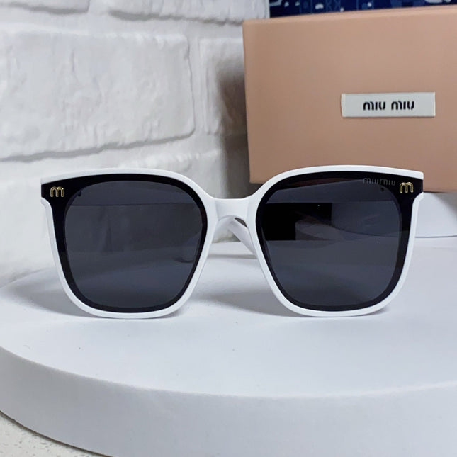 GLIMPSE SQUARE SUNGLASSES 554615 IN WHITE ACETATE