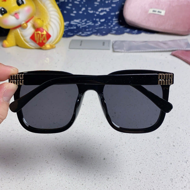 GLIMPSE SQUARE SUNGLASSES 554617 IN BLACK ACETATE BLACK LENS