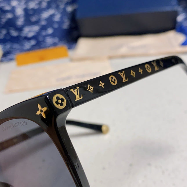 CAT EYE SUNGLASSES 573322 IN BLACK ACETATE MONOGRAM LOGO
