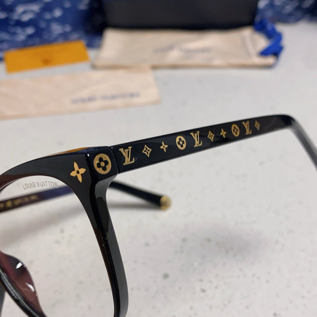 CAT EYE SUNGLASSES Z1657W IN BLACK ACETATE MONOGRAM LOGO