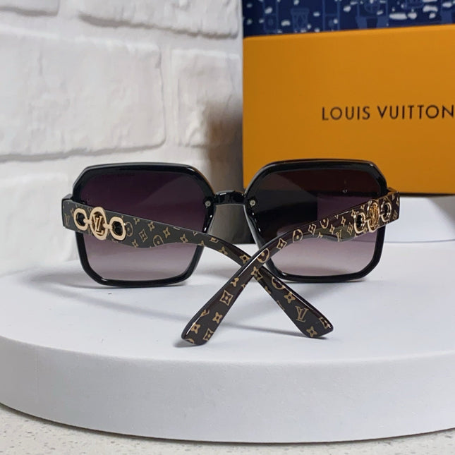 SQUARE SUNGLASSES 573320 IN BROWN ACETATE BLACK SMOKE LENS