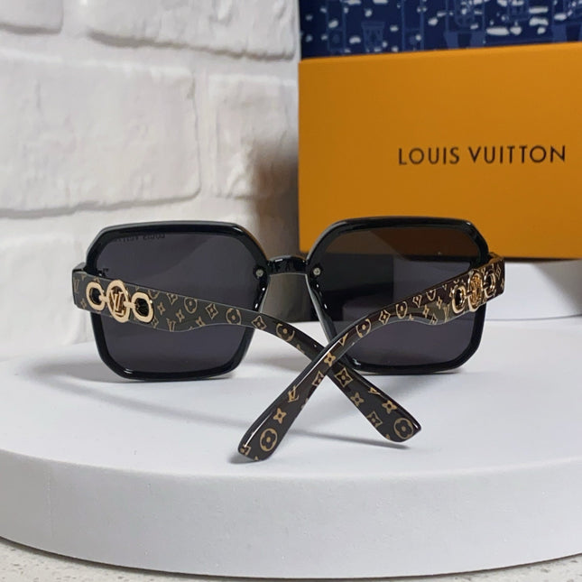 SQUARE SUNGLASSES 573321 IN BROWN ACETATE BLACK LENS MONOGRAM LOGO