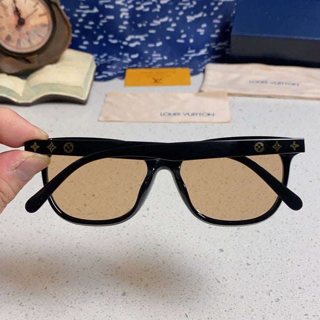 CAT EYE SUNGLASSES 571646 IN BLACK ACETATE LIGHT BROWN LENS