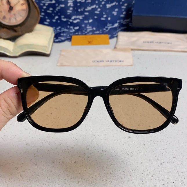 CAT EYE SUNGLASSES 571646 IN BLACK ACETATE LIGHT BROWN LENS