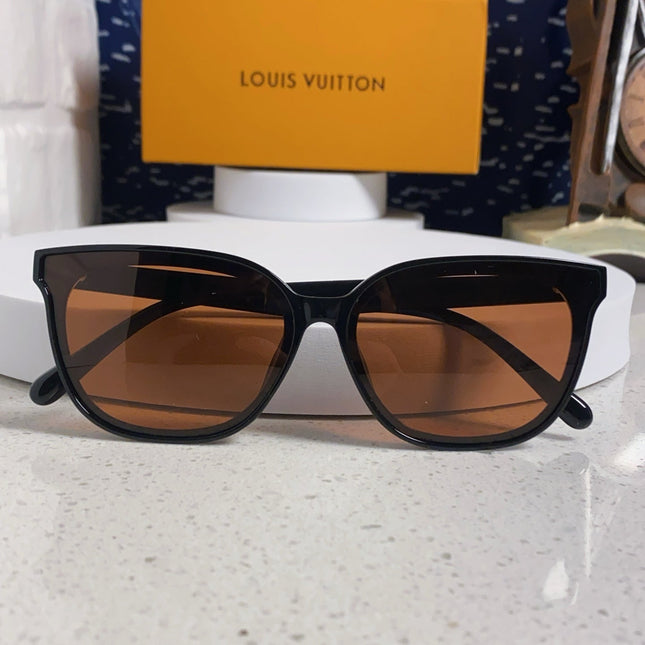 CAT EYE SUNGLASSES 571647 IN BLACK ACETATE BROWN LENS