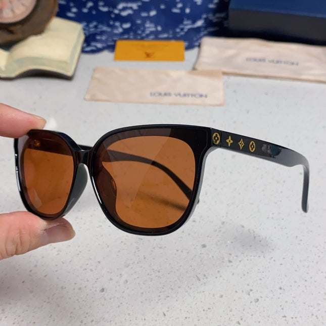CAT EYE SUNGLASSES 571647 IN BLACK ACETATE BROWN LENS