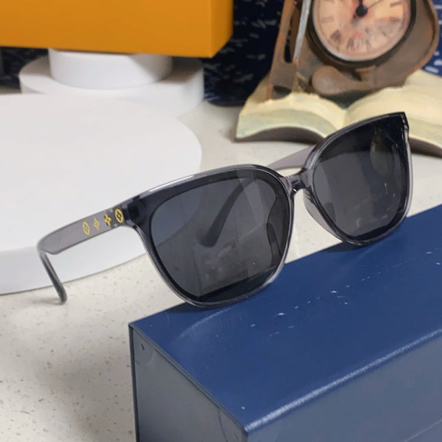CAT EYE SUNGLASSES 571649 IN GREY CLEAR ACETATE