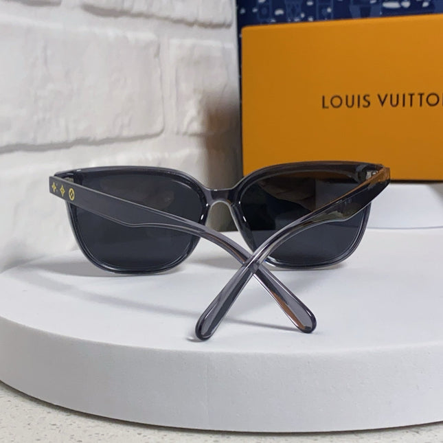 CAT EYE SUNGLASSES 571649 IN GREY CLEAR ACETATE