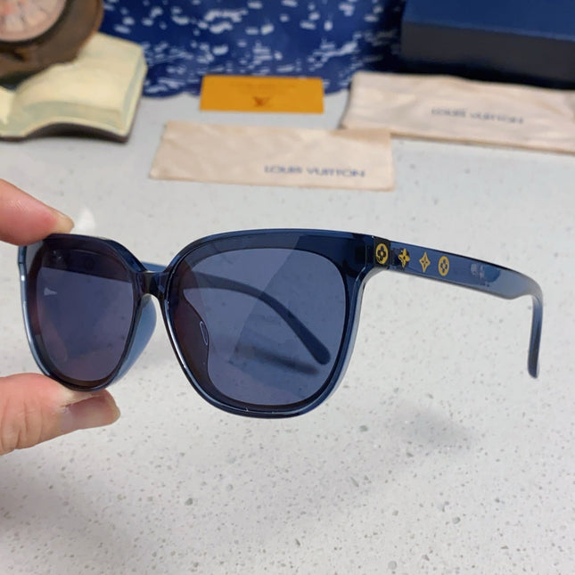 CAT EYE SUNGLASSES 571650 IN BLUE CLEAR ACETATE