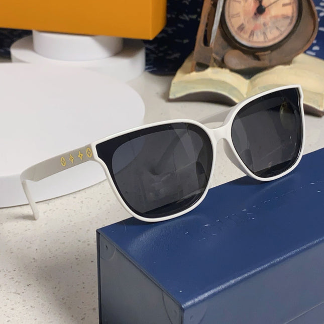 CAT EYE SUNGLASSES 571651 IN WHITE ACETATE