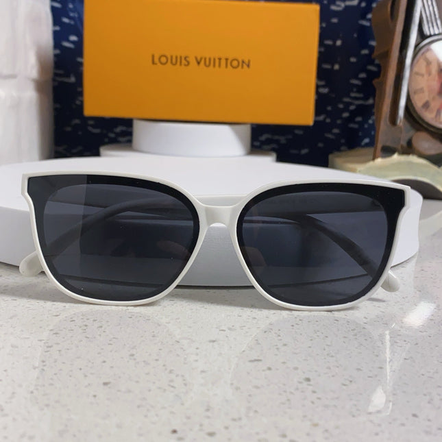 CAT EYE SUNGLASSES 571651 IN WHITE ACETATE