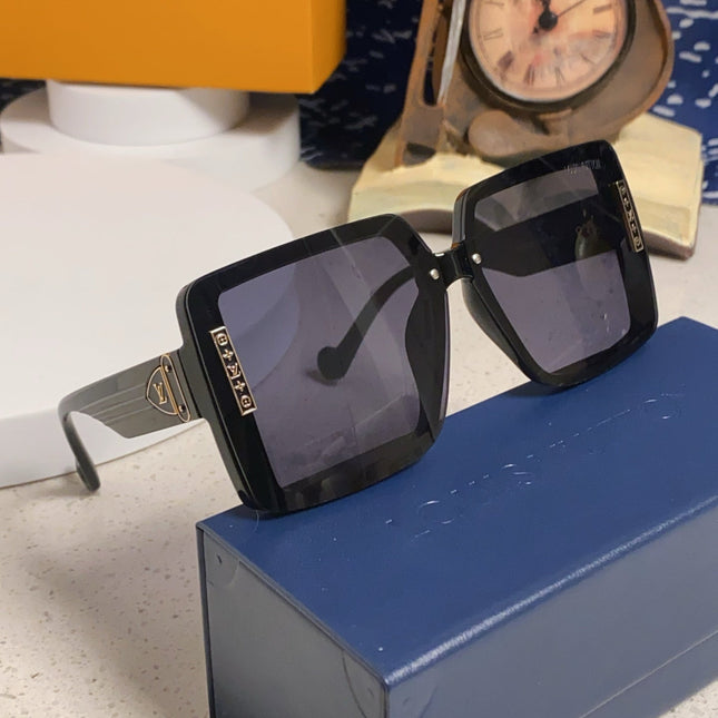 SQUARE SUNGLASSES 571657 IN BLACK ACETATE