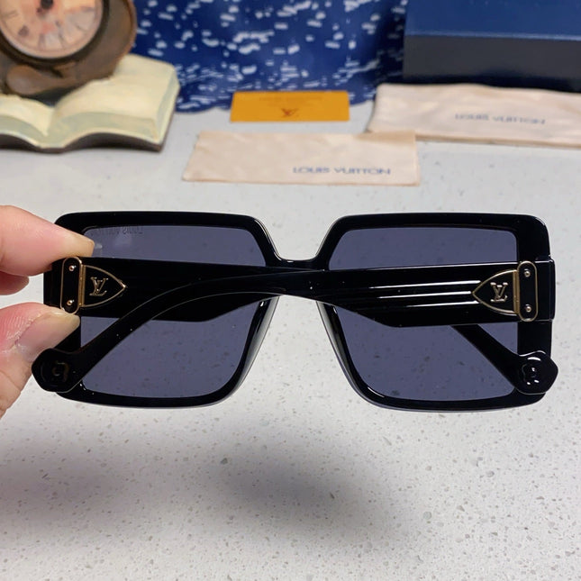 SQUARE SUNGLASSES 571657 IN BLACK ACETATE
