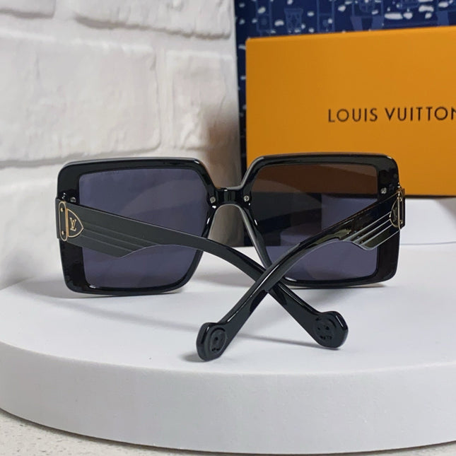 SQUARE SUNGLASSES 571657 IN BLACK ACETATE
