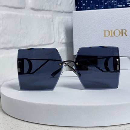 30MONTAIGNE S7U SUNGLASS 578111 IN BLACK METAL GREY LENSES
