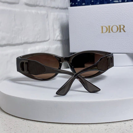 MONTAIGNE SUNGLASS 578112 IN BROWN ACETATE