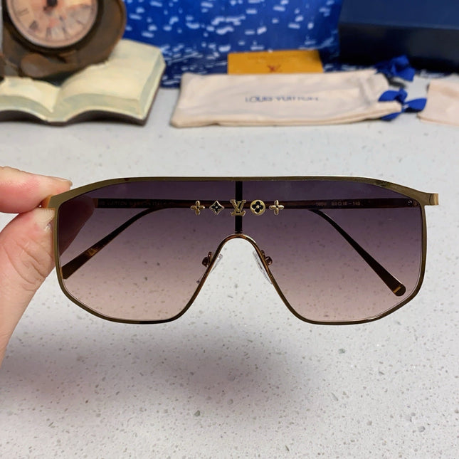 GOLDEN MASK SUNGLASSES 582732 IN GOLD METAL DARK GREY SMOKE LENSES