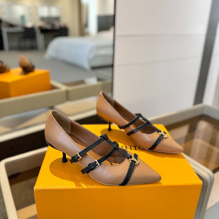 HIGH PUMP 5 CM TRIPLE-STRAP IN CIDER BROWN CALFSKIN WITH BLACK STRAP