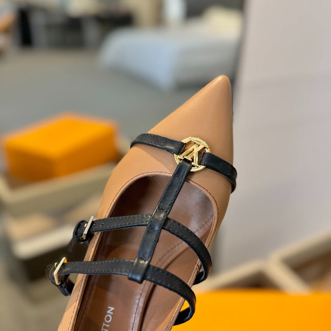 HIGH PUMP 5 CM TRIPLE-STRAP IN CIDER BROWN CALFSKIN WITH BLACK STRAP