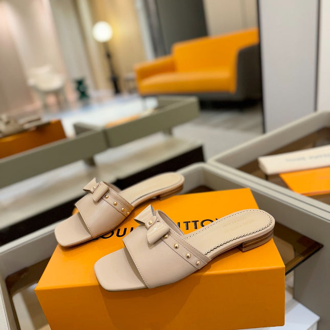 LV X TM 6AM FLAT MULE IN LINEN TAN CALFSKIN