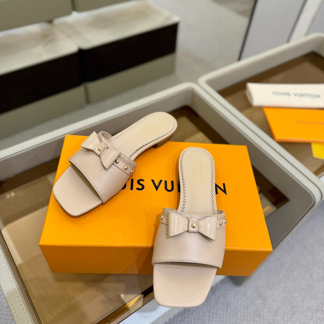 LV X TM 6AM FLAT MULE IN LINEN TAN CALFSKIN